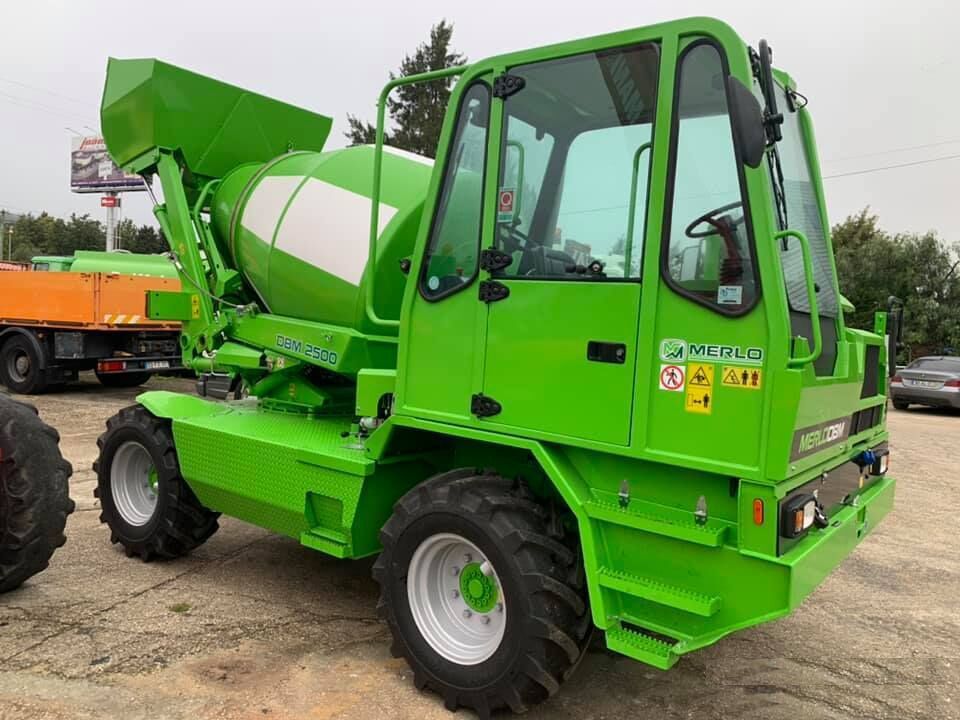 self-loading-concrete-mixers