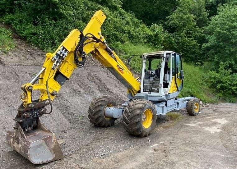 walking-excavators
