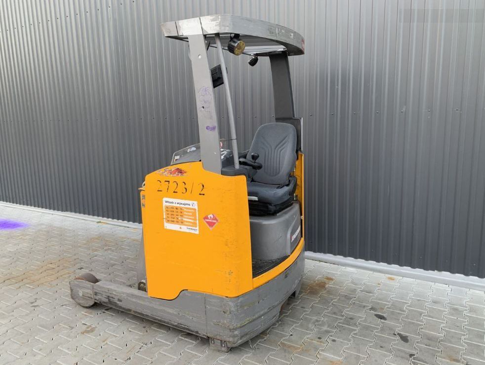 reach-trucks